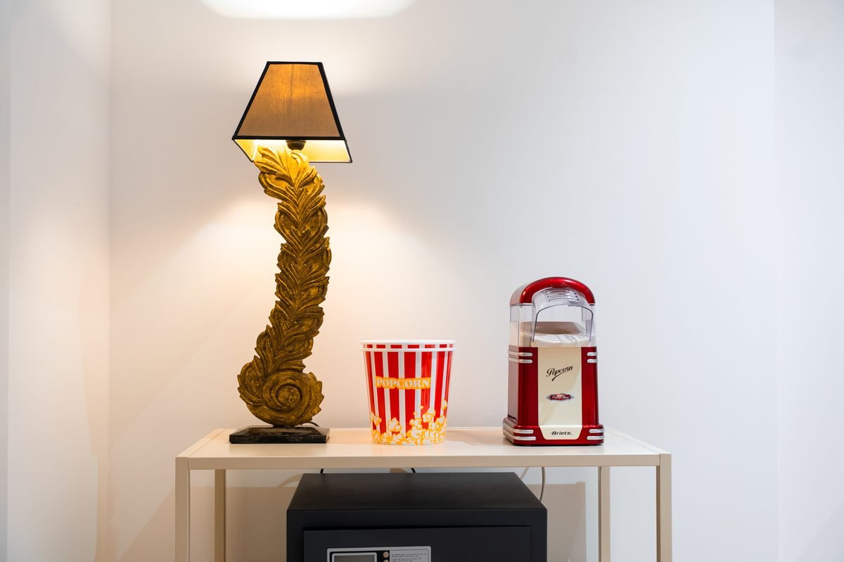 Macchina pop-corn retrò in camera